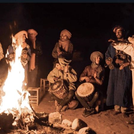Отель Merzouga Camel Luxury Camp Экстерьер фото