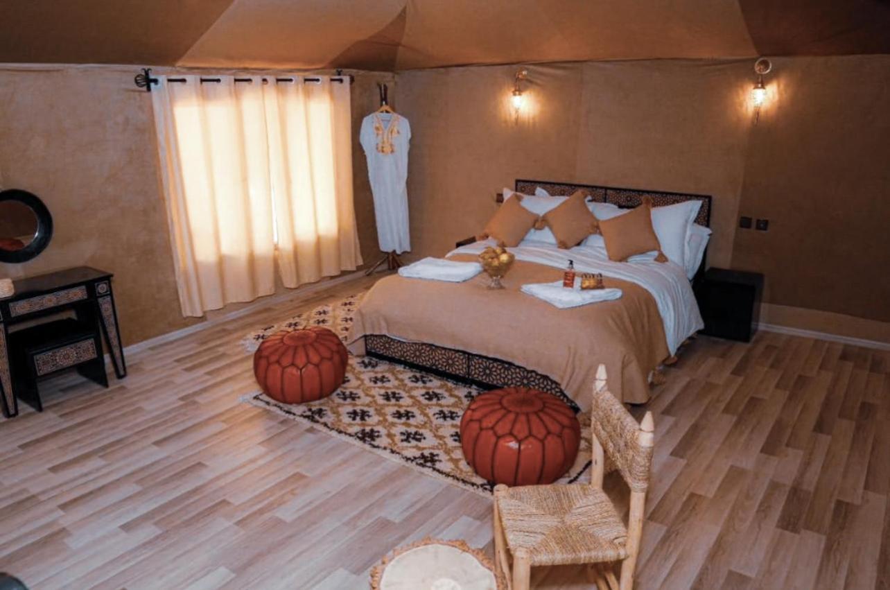 Отель Merzouga Camel Luxury Camp Экстерьер фото