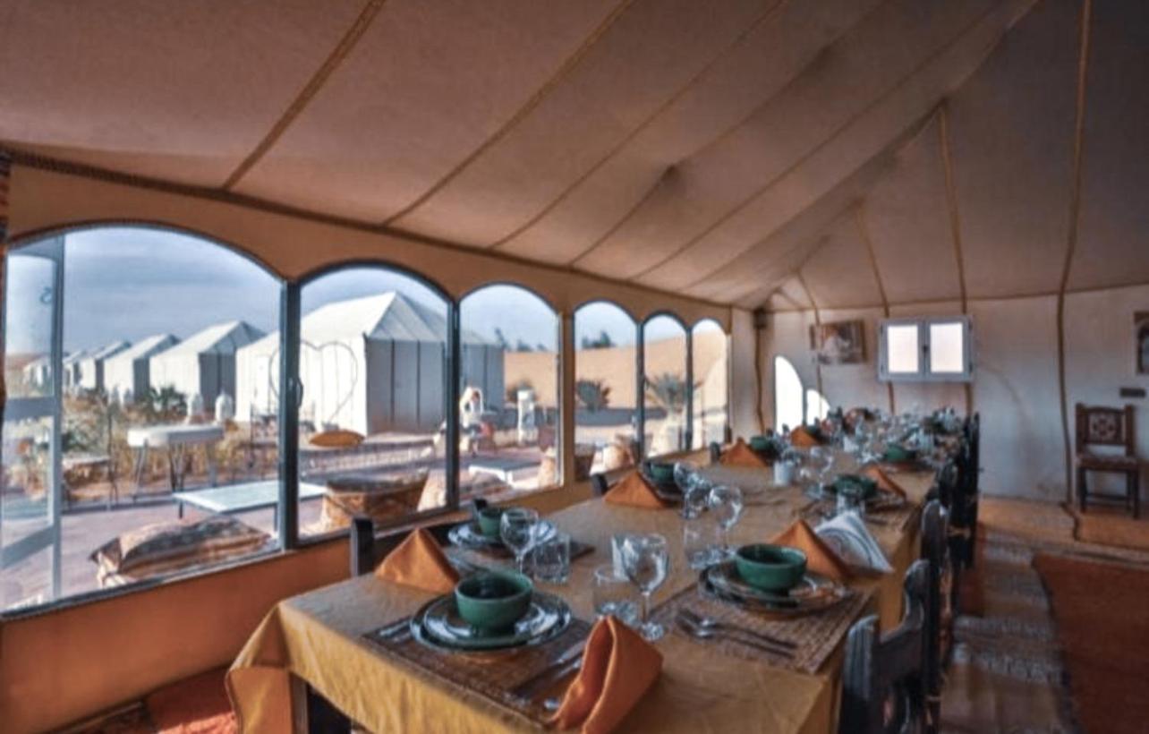 Отель Merzouga Camel Luxury Camp Экстерьер фото